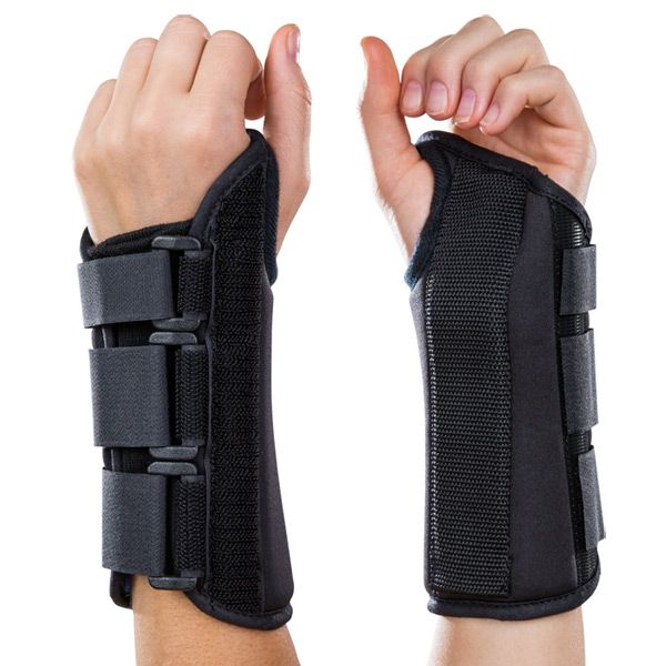 Защита на лучезапястный сустав DONJOY Comfortform Wrist левый.