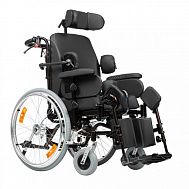 Кресло-коляска Ortonica для инвалидов Delux 570 с пневматическими колесами.